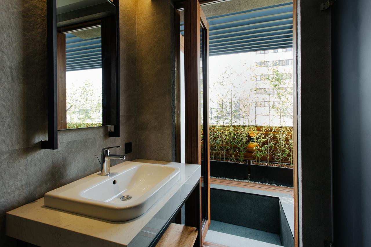 Check Inn Taichung Zhongshan Exteriör bild